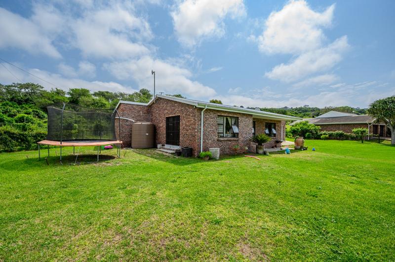 11 Bedroom Property for Sale in Chelsea Eastern Cape